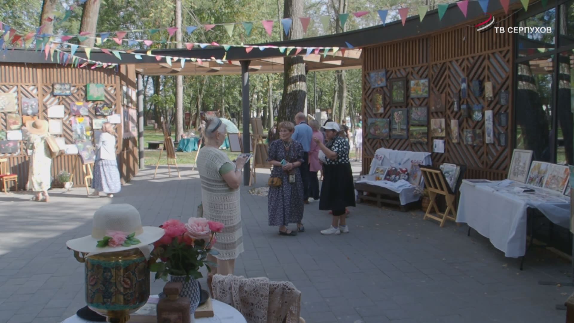 В парке имени Олега Степанова в арт-чаепитии участвовали 11 художников