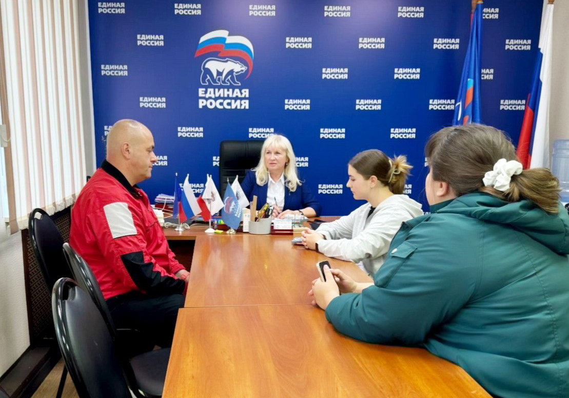Депутат Совета депутатов Серпухова Надежда Ерёмина провела встречу с жителями