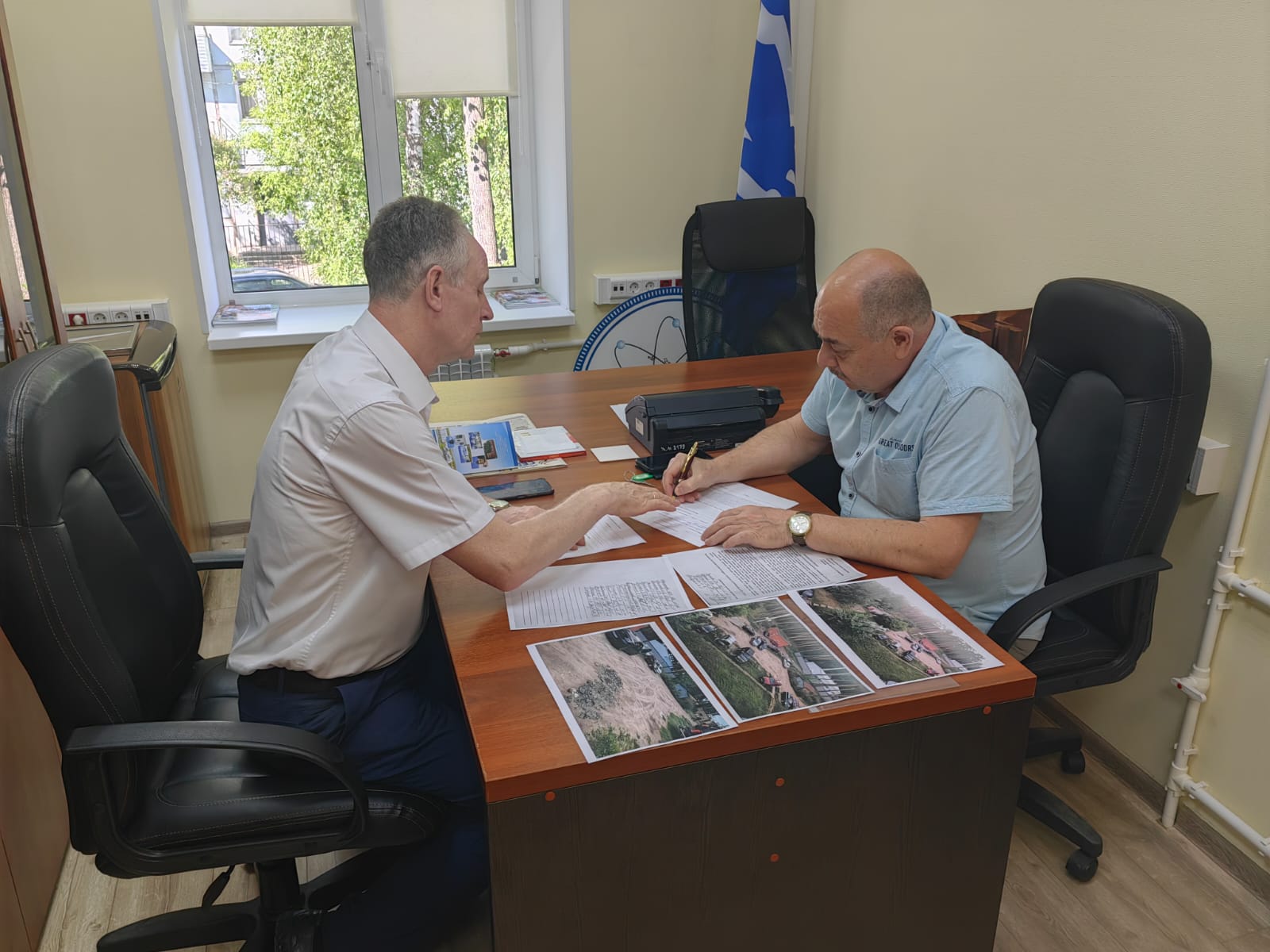 Приём граждан провел в Серпухове депутат окружного совета Олег Андрух