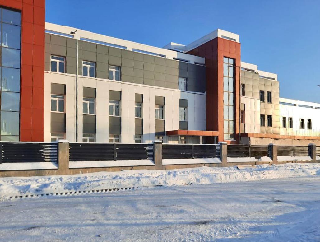 В новую поликлинику в Серпухове требуются специалисты