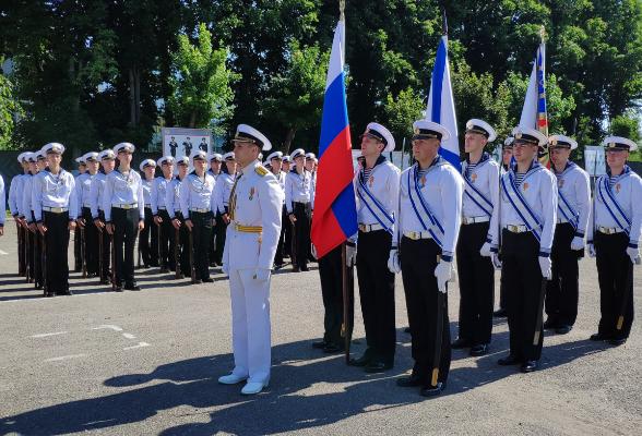 Молодёжь приглашают поступать в высшие военно-морские учебные заведения