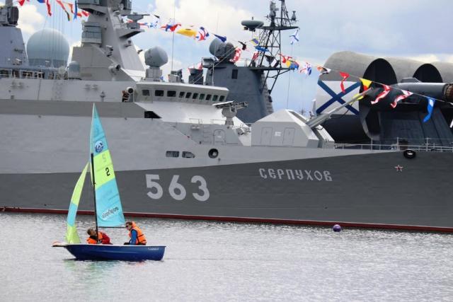 Малый ракетный корабль «Серпухов» принял участие в Международном военно-морском салоне Малый ракетный корабль «Серпухов» принял участие в Международном военно-морском салоне