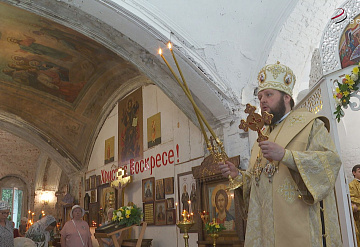 Храм Воздвижения Креста Господня впервые посетил Архиепископ Подольский и Люберецкий Аксий