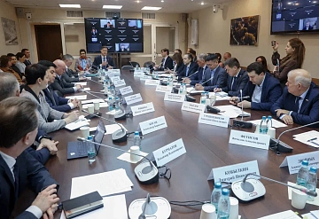 Комитет Государственной Думы по экологии рекомендовал принять законопроект об обеспечении чистоты на контейнерных площадках