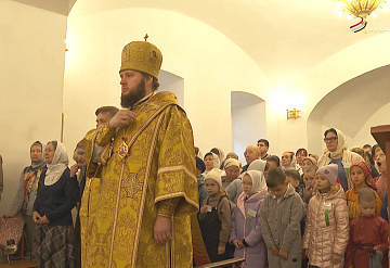 В Серпухове в храме Святителя Николая в Бутках прошло первое архиерейское богослужение