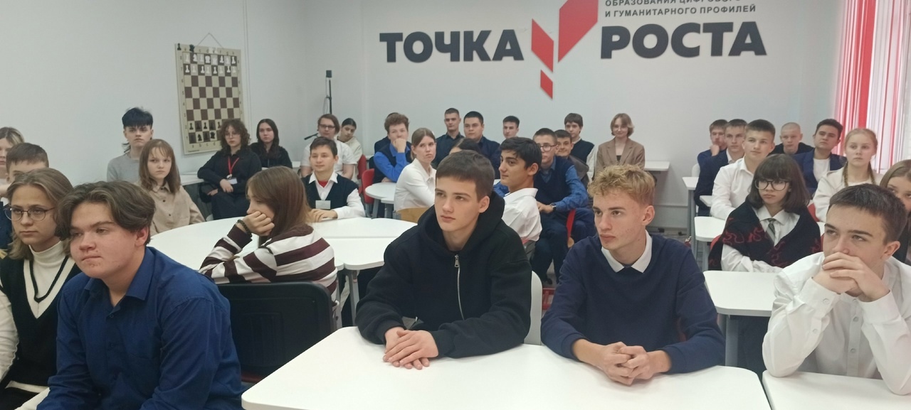 Встреча с участником спецоперации прошла в Куриловской гимназии Серпухова