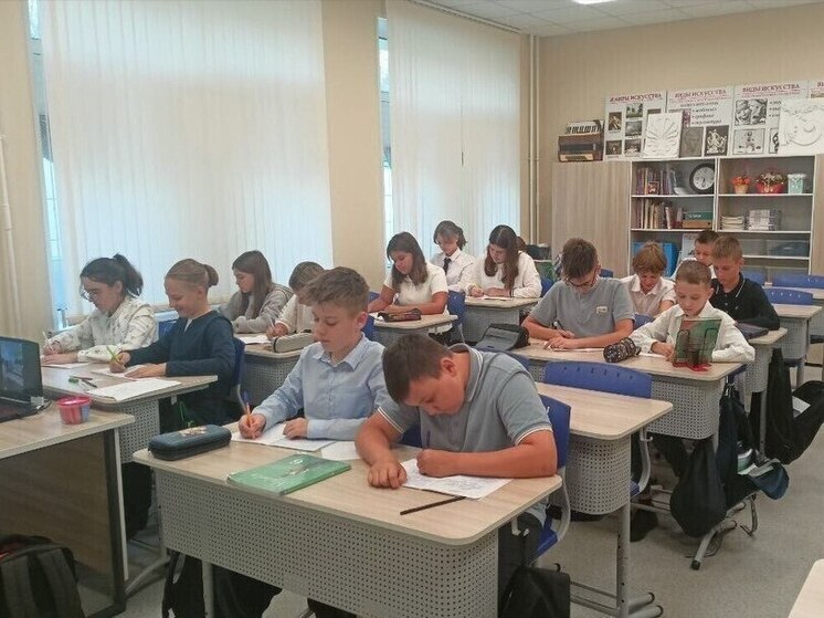 «Орлята России» из серпуховской школы №7 приняли участие в «Каллиграфическом марафоне»