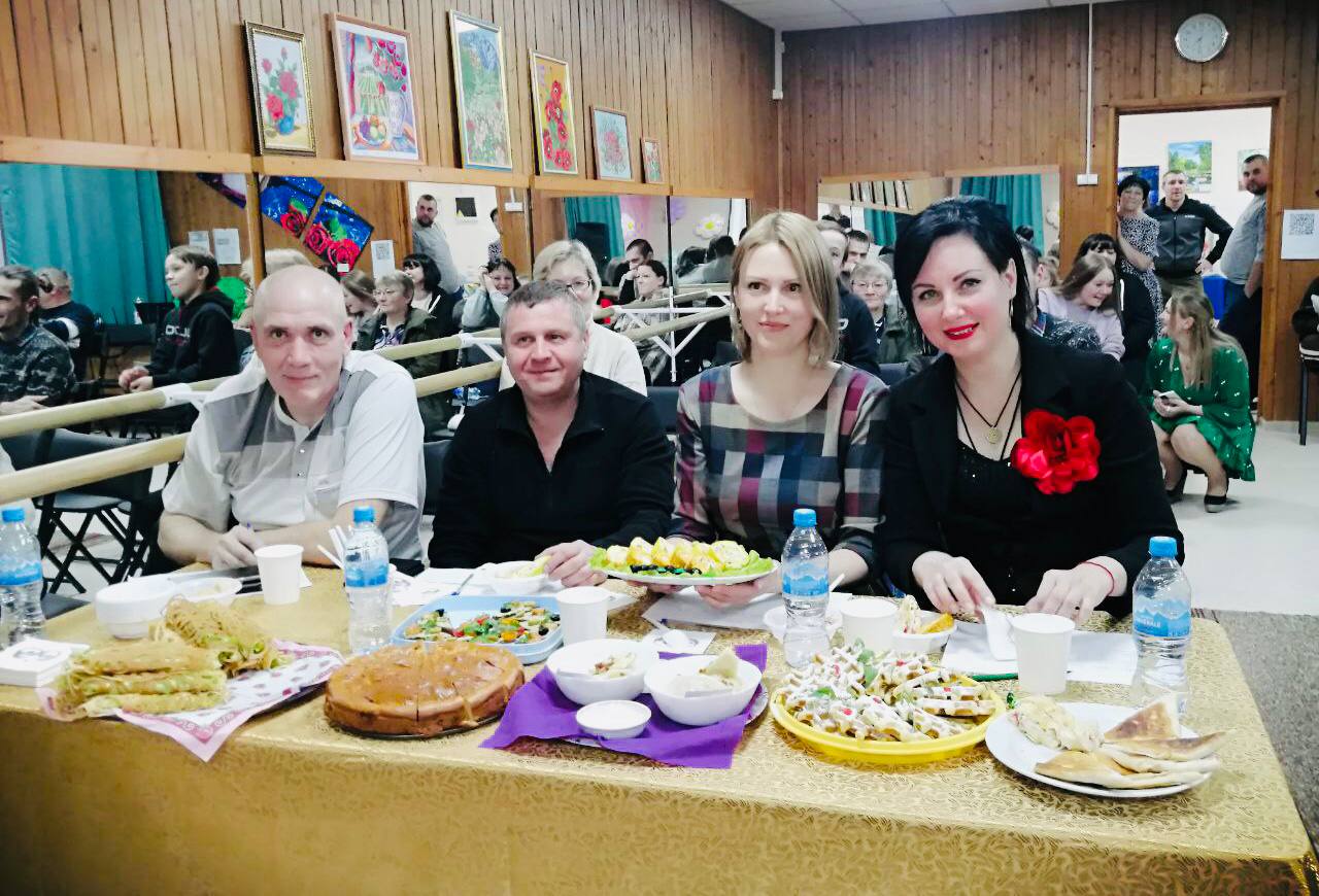 В Подмокловском ДК в Серпухове отпраздновали День матери
