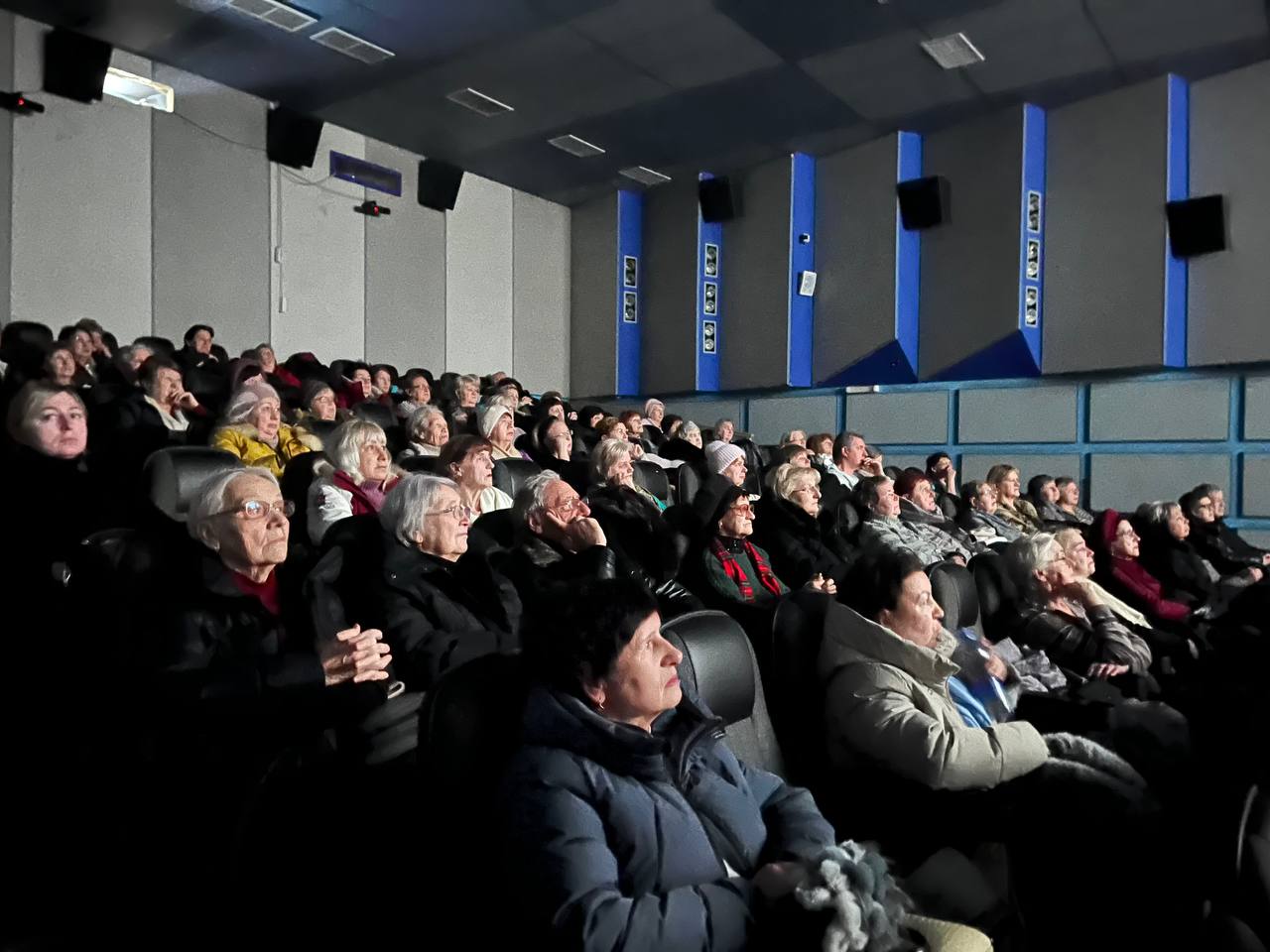 Родственникам участников спецоперации показали в Серпухове фильм «Праведник» в честь памятной даты