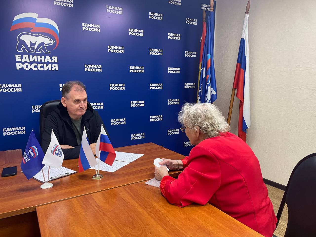 В Серпухове личный приём граждан провёл депутат Игорь Ермаков