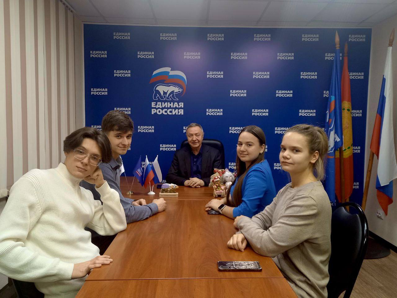 Очередная встреча участников Школы молодого политика состоялась в Серпухове
