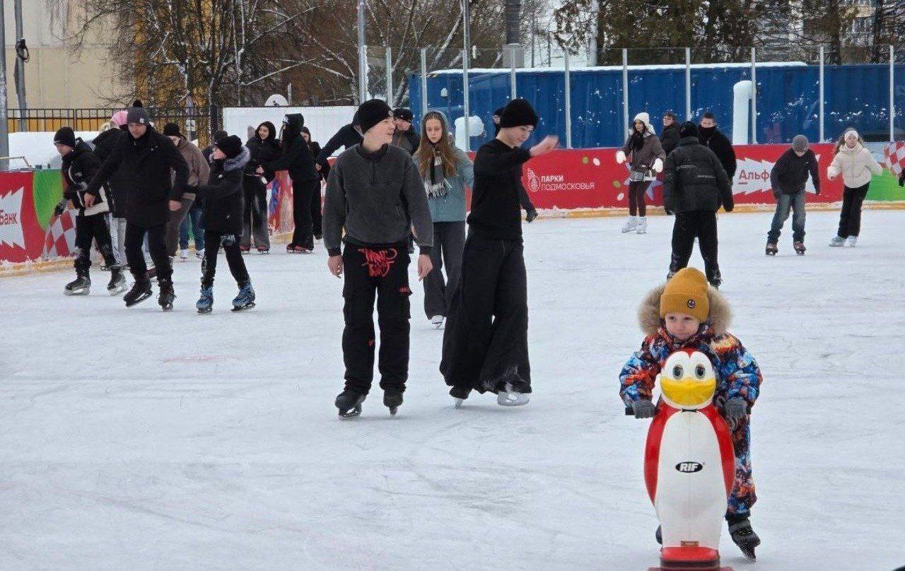 Жителей и гостей Серпухова приглашают покататься на коньках 