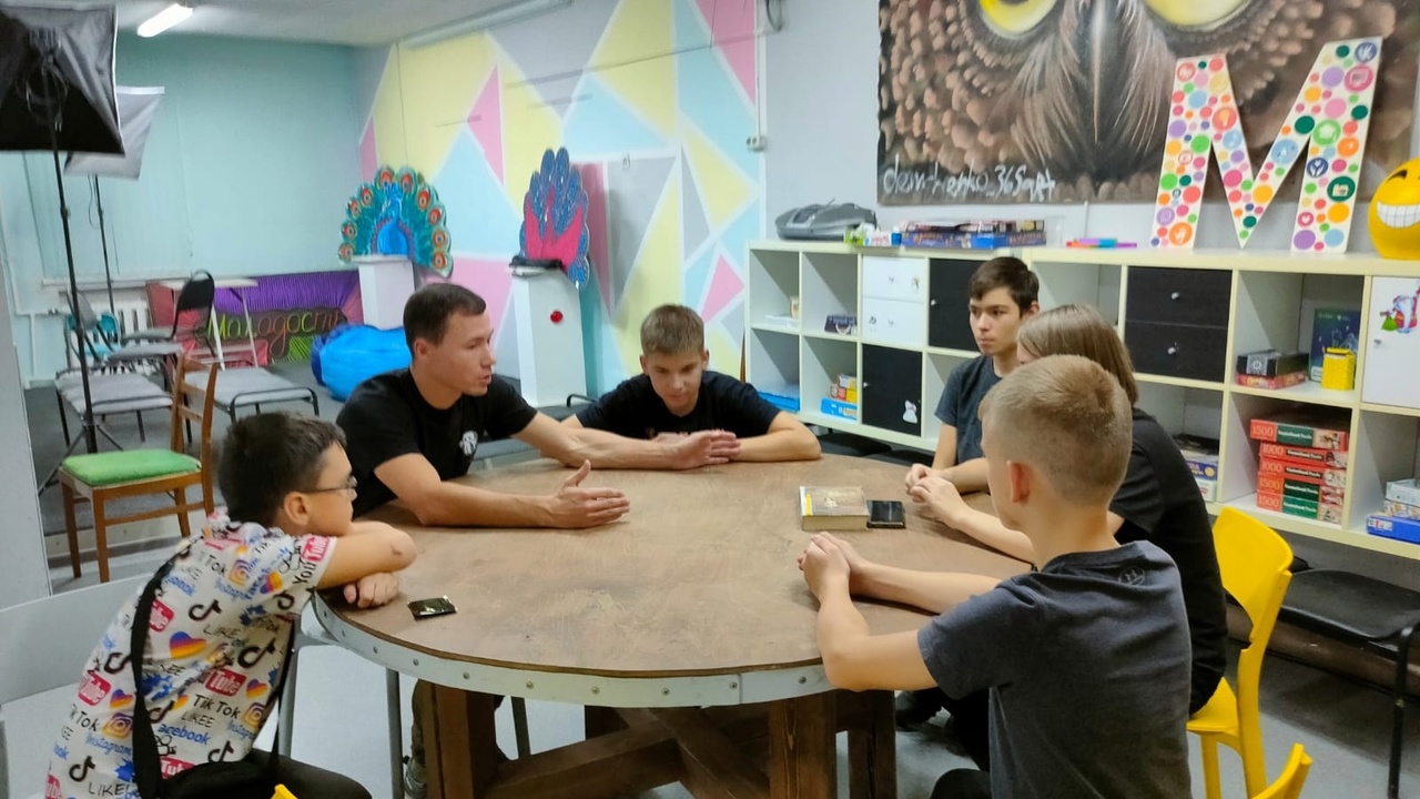 Беседа о секретах молодости прошла в п. Большевик в Серпухове