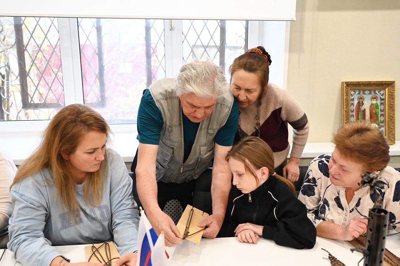 Серпуховичи продолжают активно помогать фронту Серпуховичи продолжают активно помогать фронту