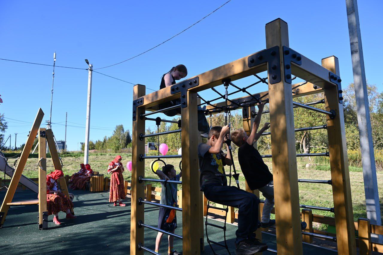 Детскую игровую площадку открыли в деревне Бутурлино под Серпуховом