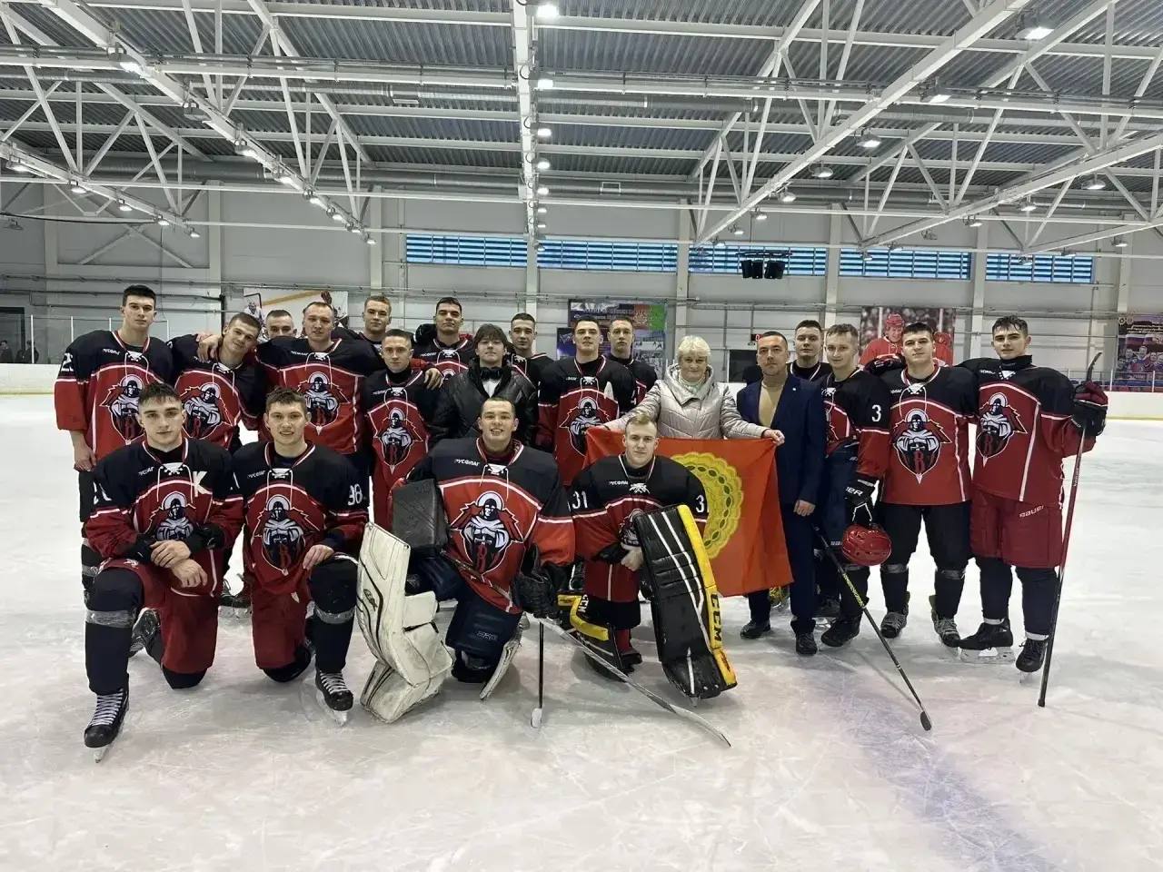 Хоккейная команда «Воевода» из Серпухова выиграла Кубок РВСН