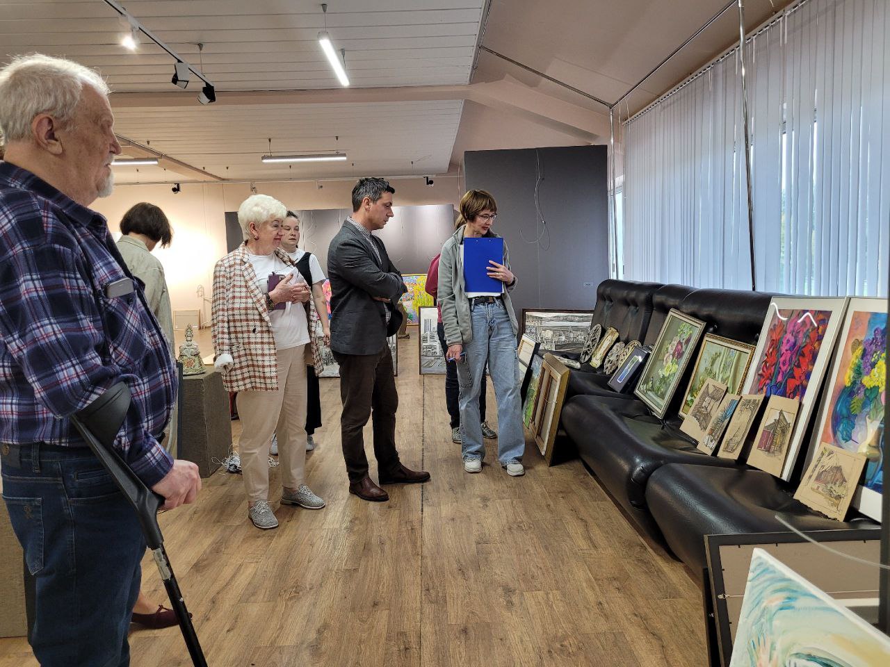 «Осенний вернисаж» откроется в МВЦ Серпухова