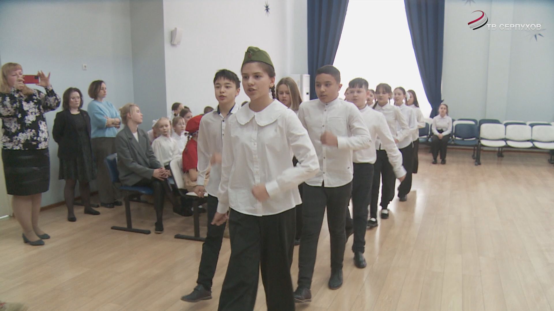 В Серпухове прошел "Смотр строя и песни"