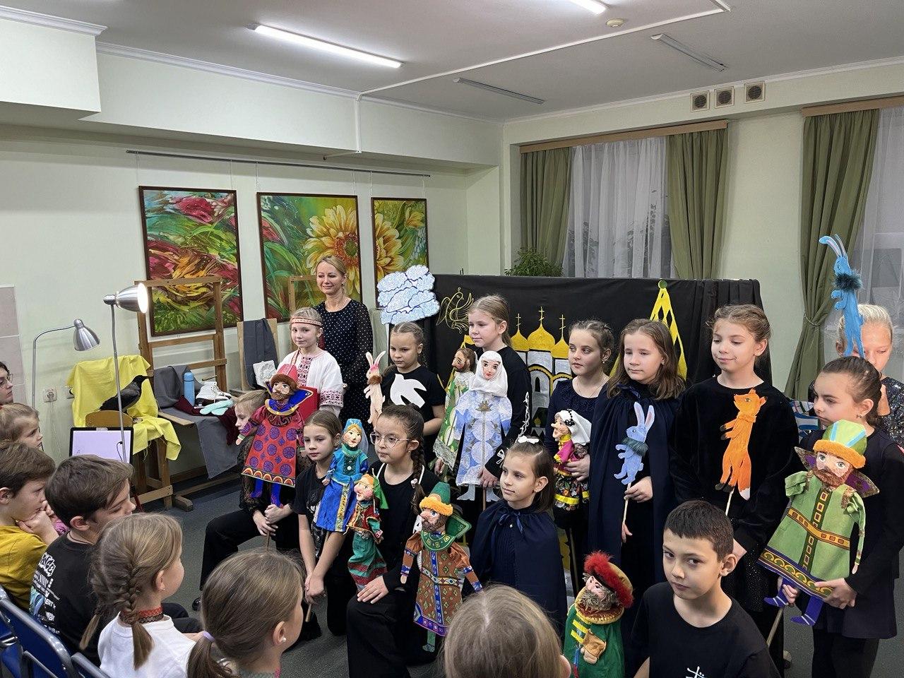 В Детской художественной школе в Серпухове показали кукольный спектакль