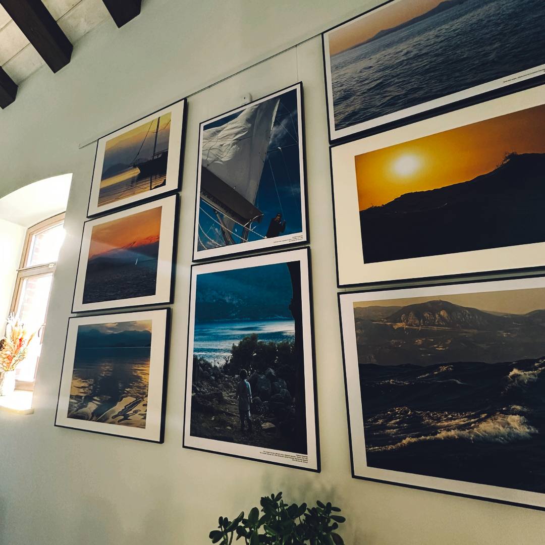 «Мачты продолжают сбываться»: в Серпуховском музее можно посетить новую выставку Евгении Комаровой