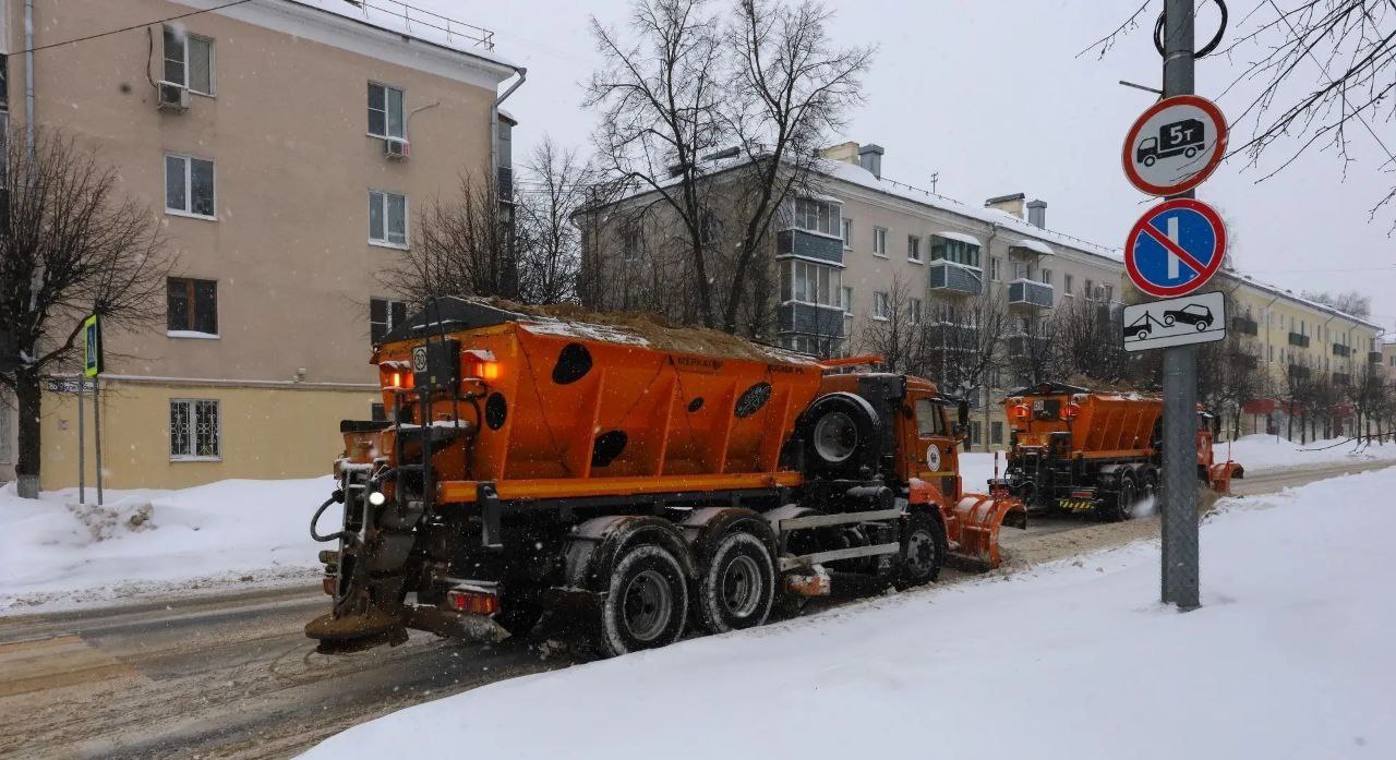 Из Серпухова ежедневно вывозят более 1 600 кубометров снега 