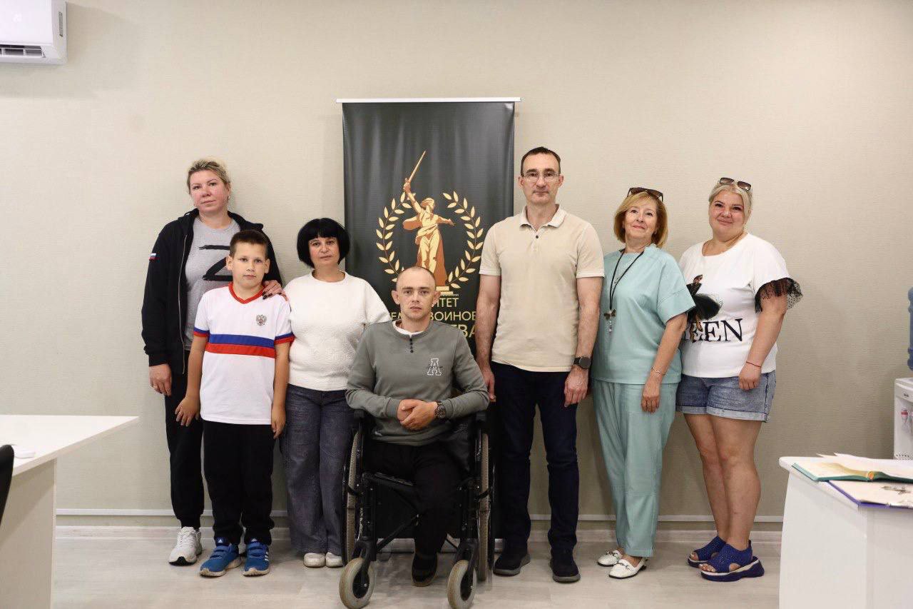 В Серпухове единороссы встретились с участником СВО