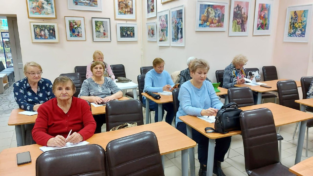 В Городском округе Серпухов началась запись на курсы компьютерной грамотности для пенсионеров