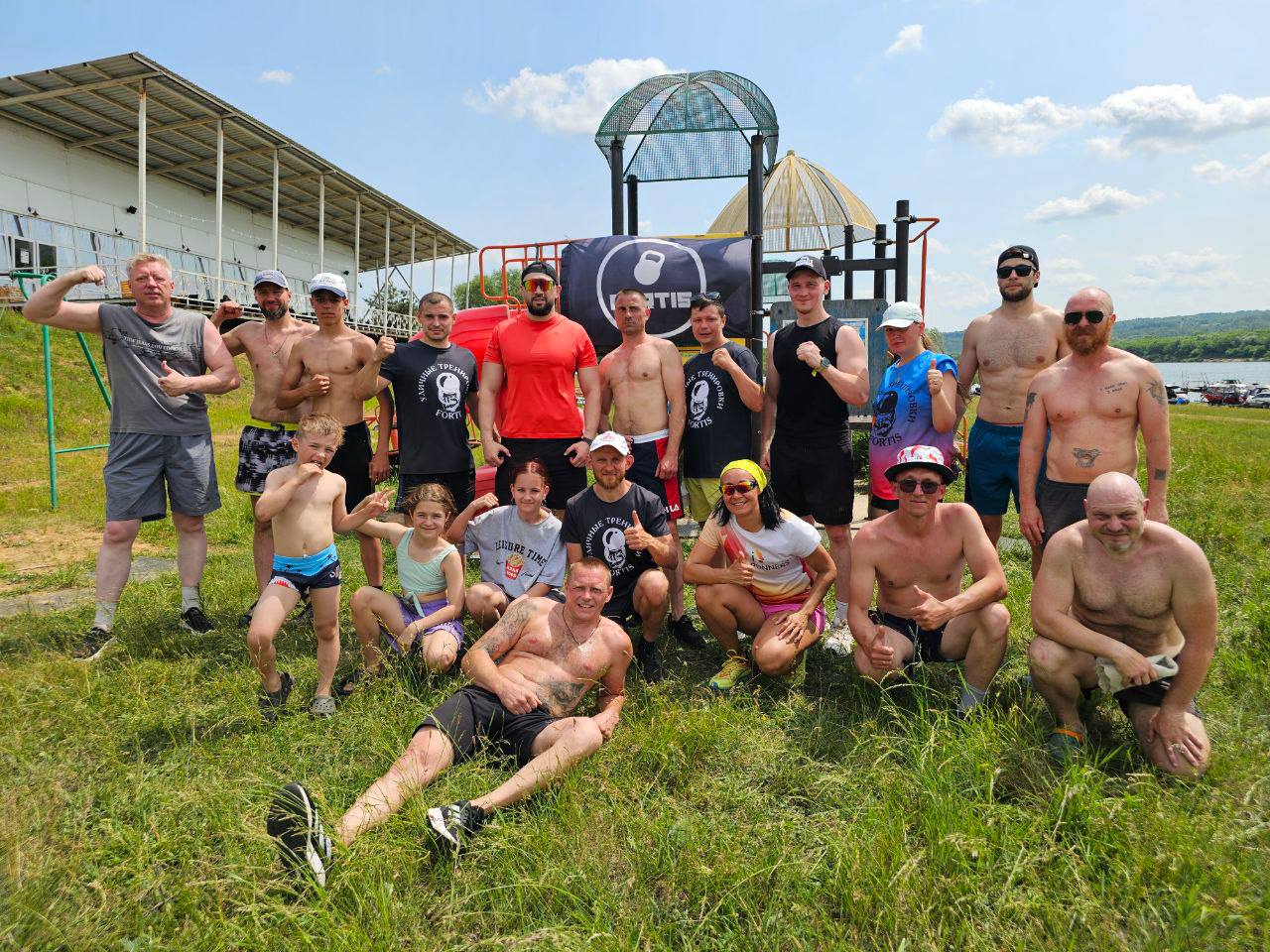 В Серпухове прошла уникальная открытая тренировка на свежем воздухе с палаточной баней