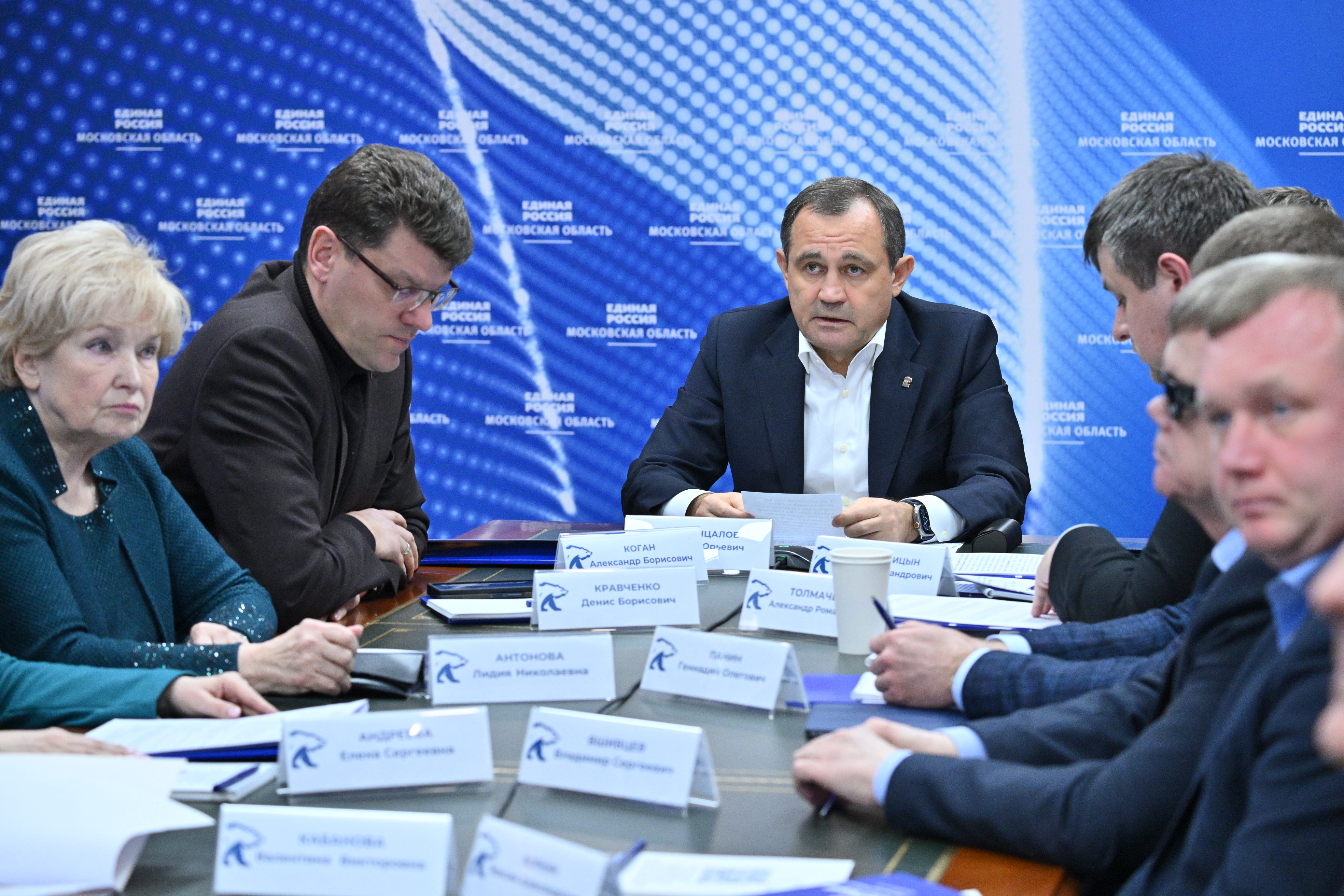 Депутаты «Единой России» представили более 12 тысяч отчетов о результатах своей работы за прошедший год перед жителями Подмосковья