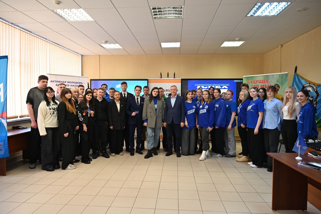 В Серпухове продолжаются занятия «Школы молодого политика»