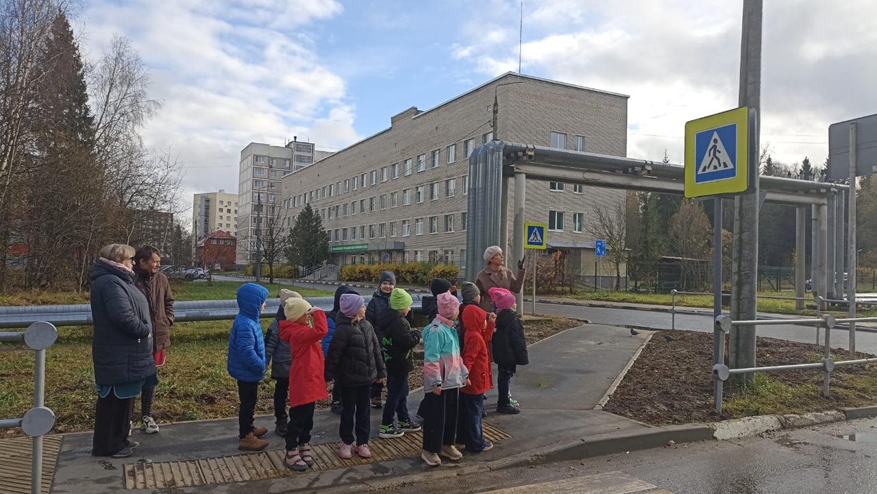 В Серпухове продолжается мониторинг безопасности вблизи образовательных учреждений