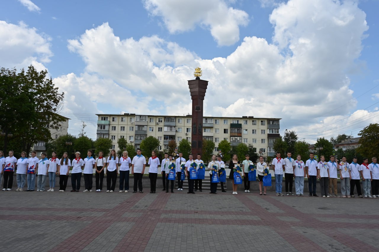 Юные серпуховичи получили первые паспорта в торжественной обстановке