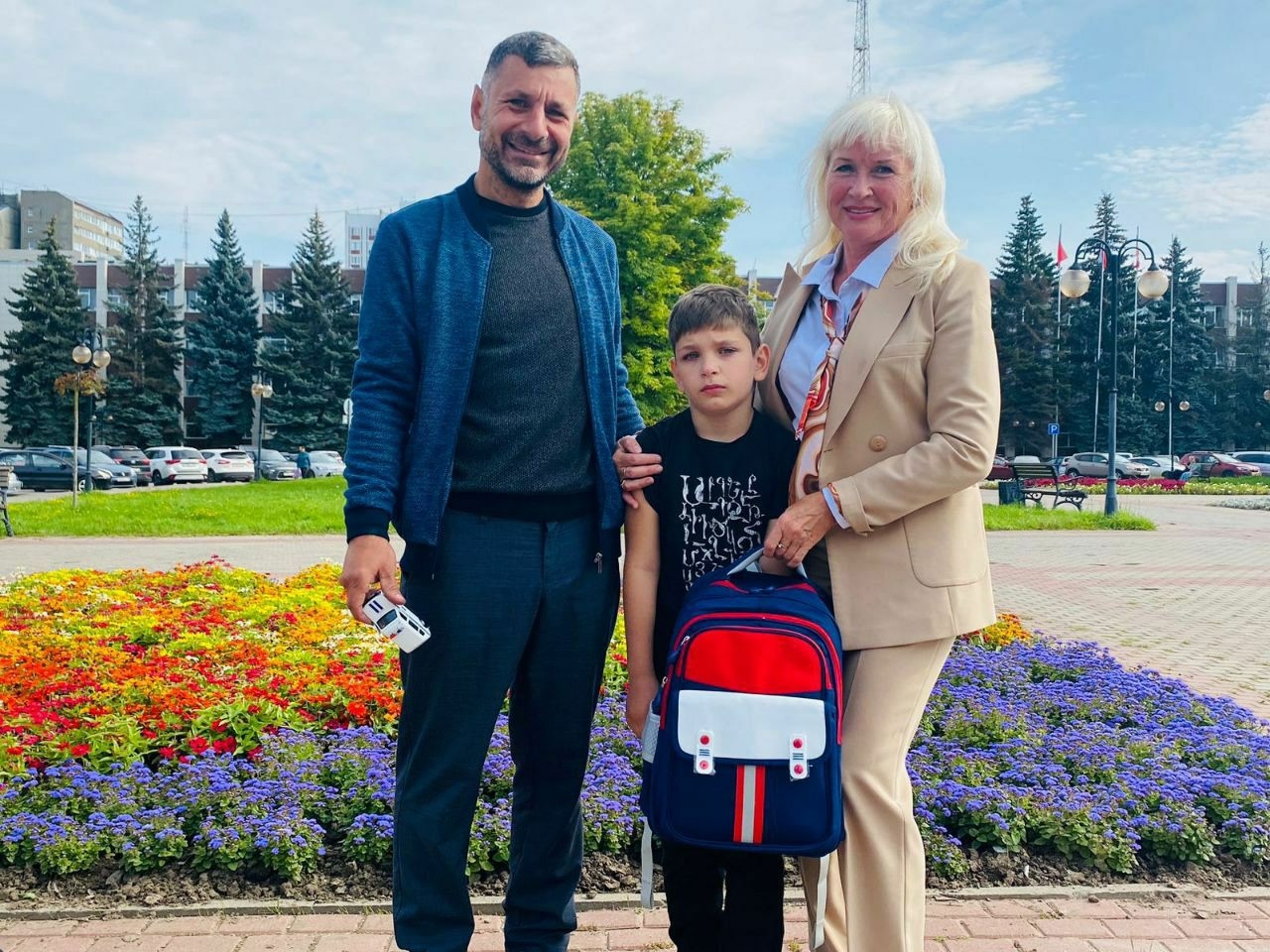 Единороссы продолжают помогать юным серпуховичам в подготовке к школе