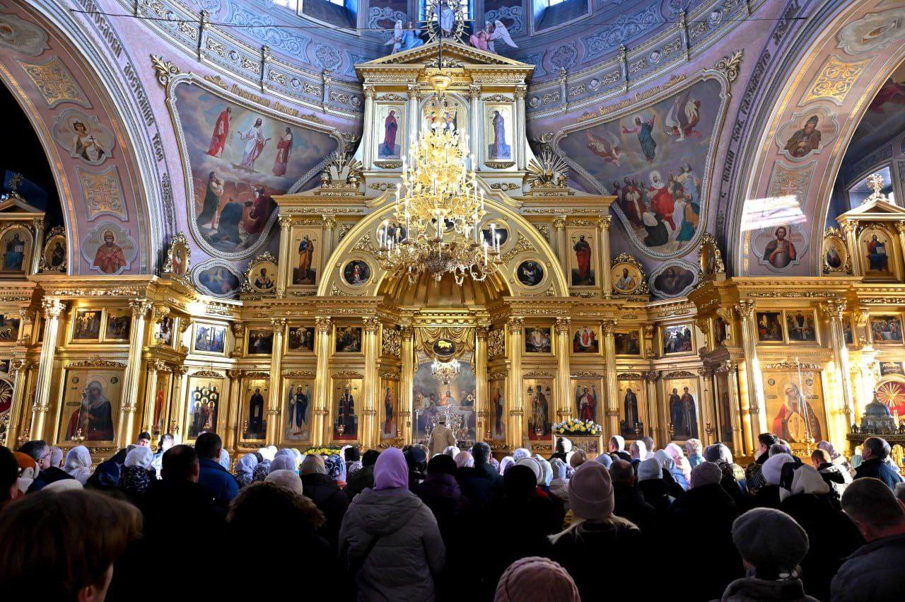 В Серпухове в честь дня памяти святого Николая Чудотворца прошло Архиерейское Богослужение