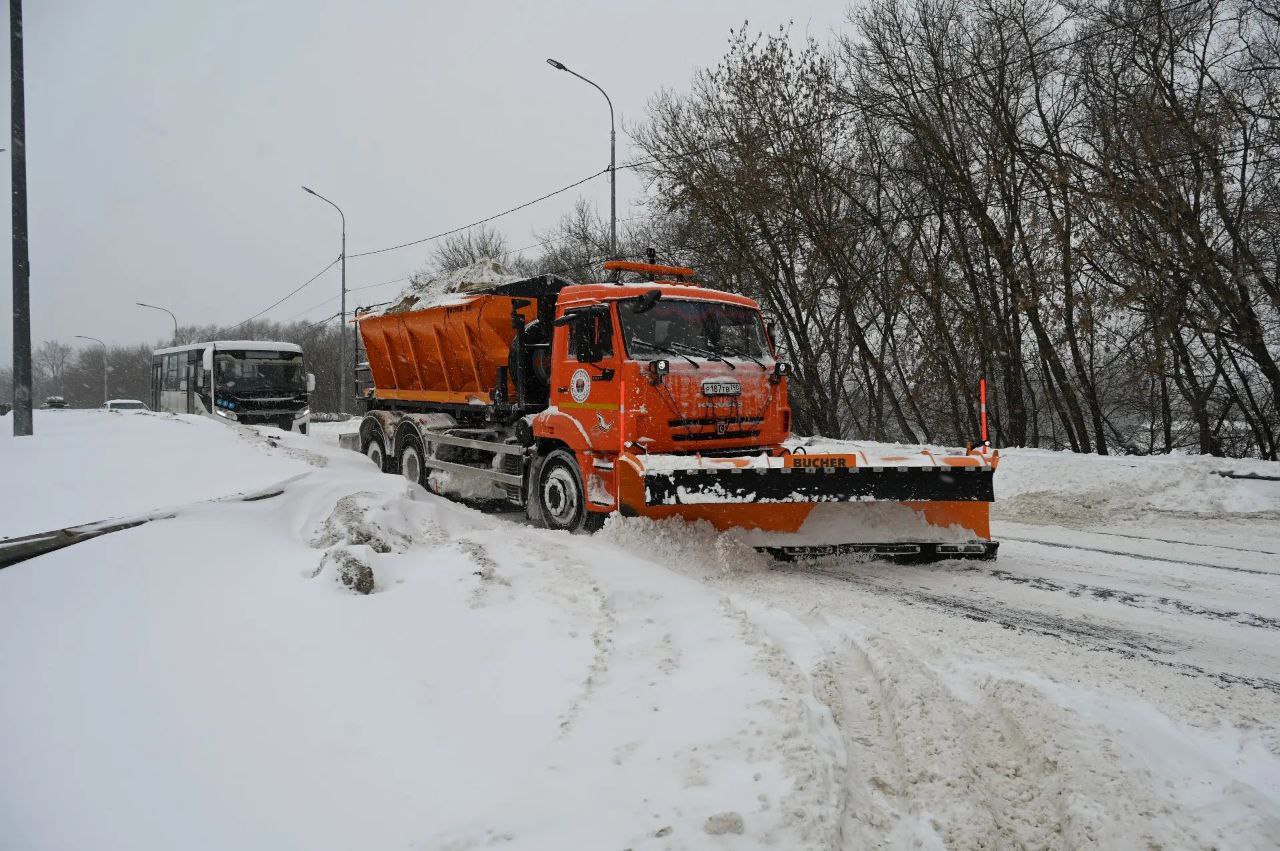Коммунальные службы Городского округа Серпухов работают над устранением последствий снегопада