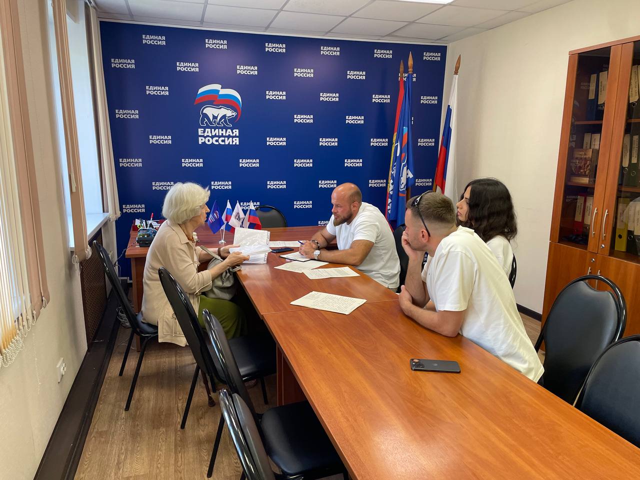 Прием граждан провел депутат городского Совета в Серпухове