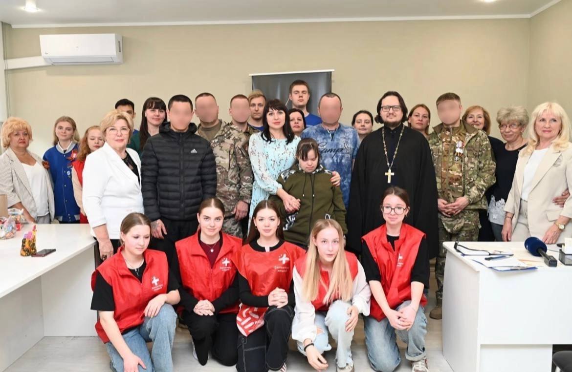 В Серпухове участникам СВО передали Пасхальные куличи, которые будут отправлены на передовую