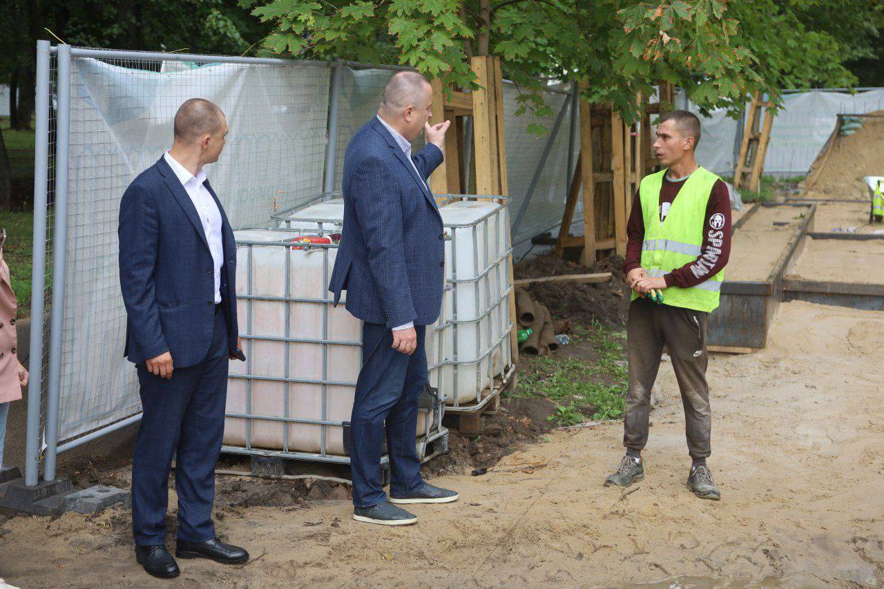 Скейт-площадку в Комсомольском парке Серпухова планируют открыть 1 сентября 