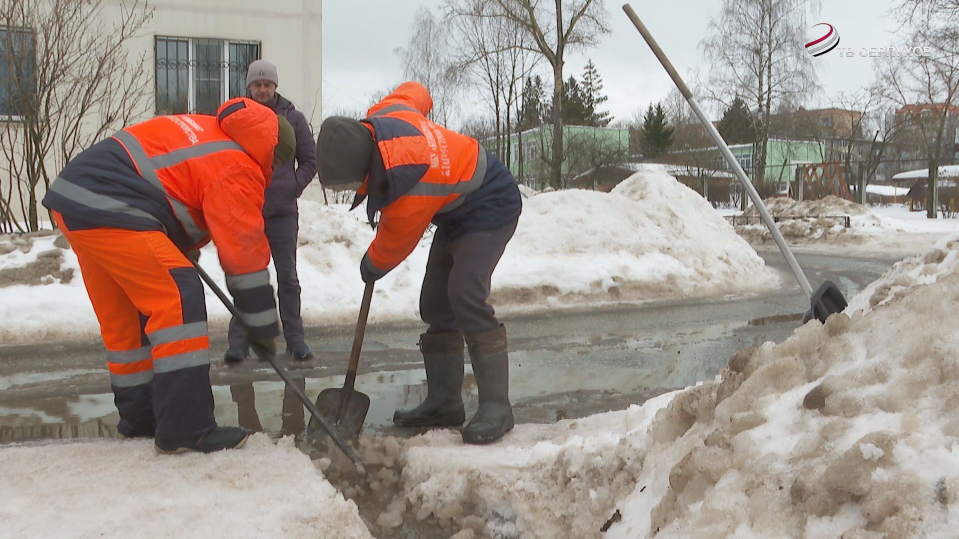 В Серпухове подготовили к паводку 50 процентов ливневок