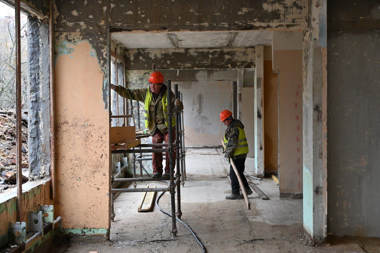 В Серпухове идет капремонт учреждений образования В Серпухове идет капремонт учреждений образования