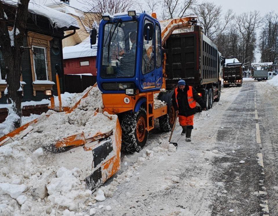 В Городском округе Серпухов вывезено на снегобазы более 8 тысяч кубометров снега