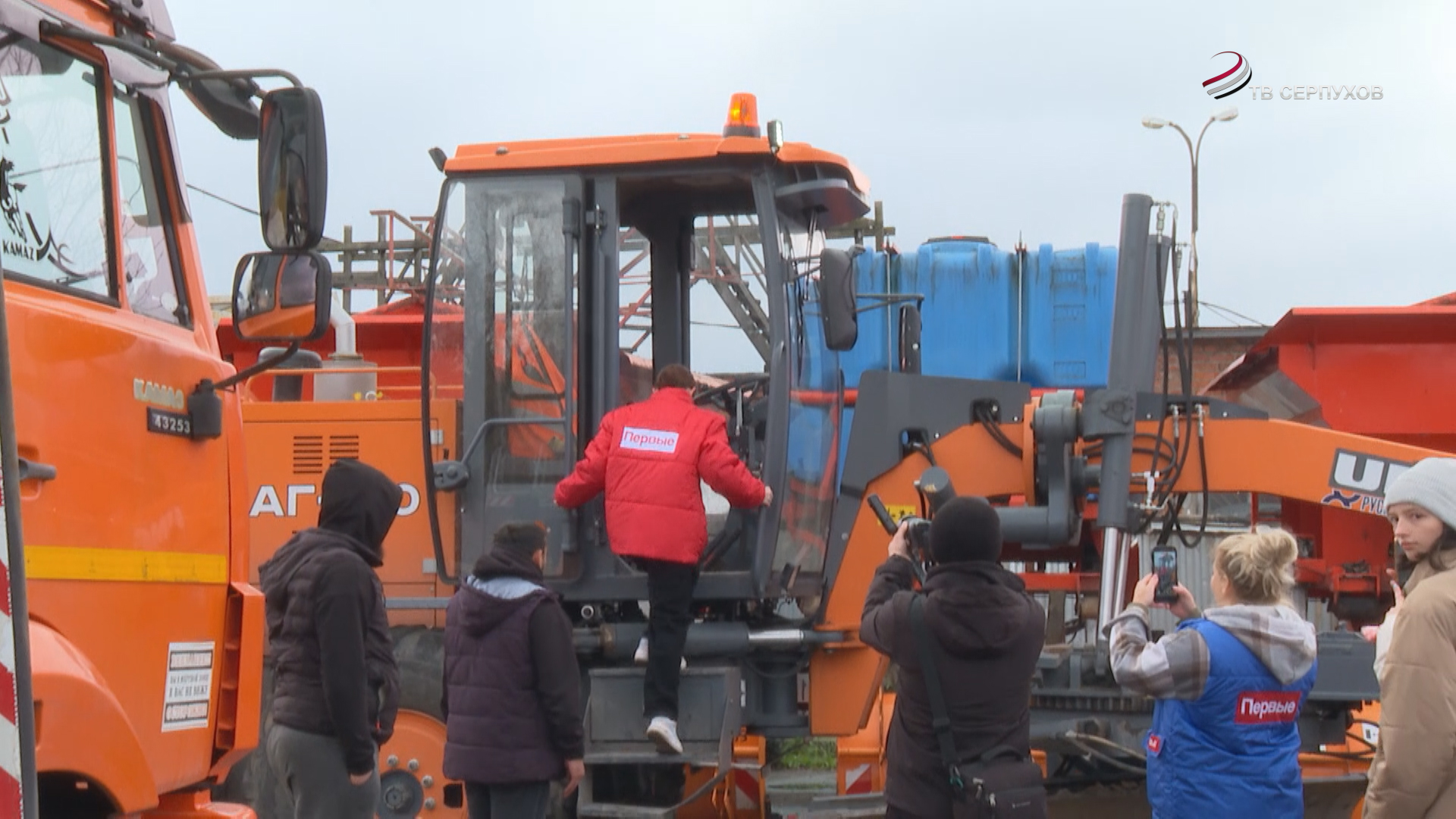 В Серпухове школьники познакомились с работой Комбината благоустройства