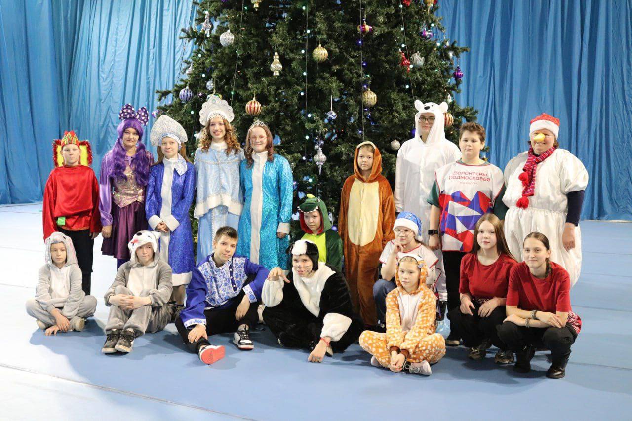 Благотворительные ёлки проходят в Большом Серпухове 