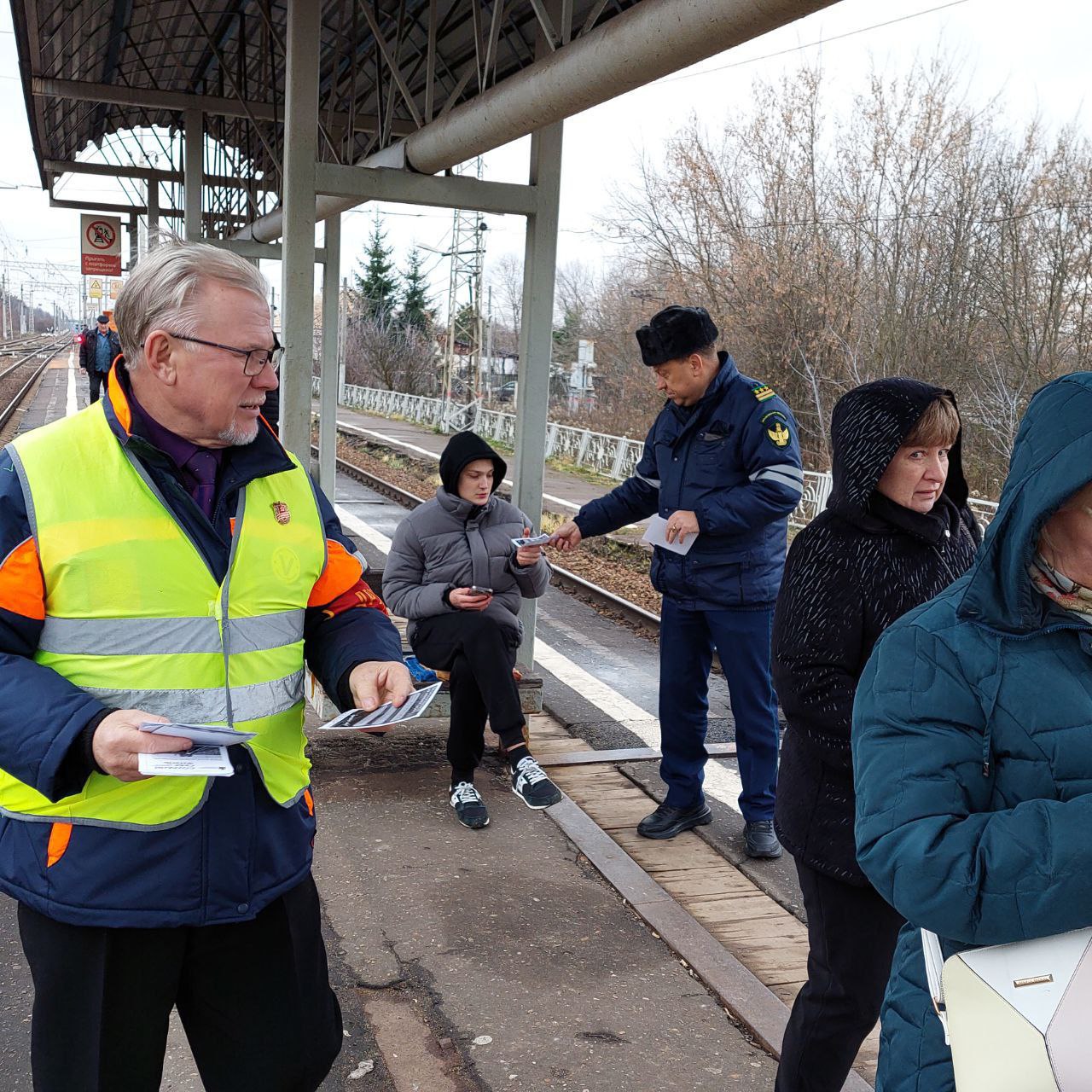 В Серпухове провели профилактические рейды на железнодорожных станциях округа