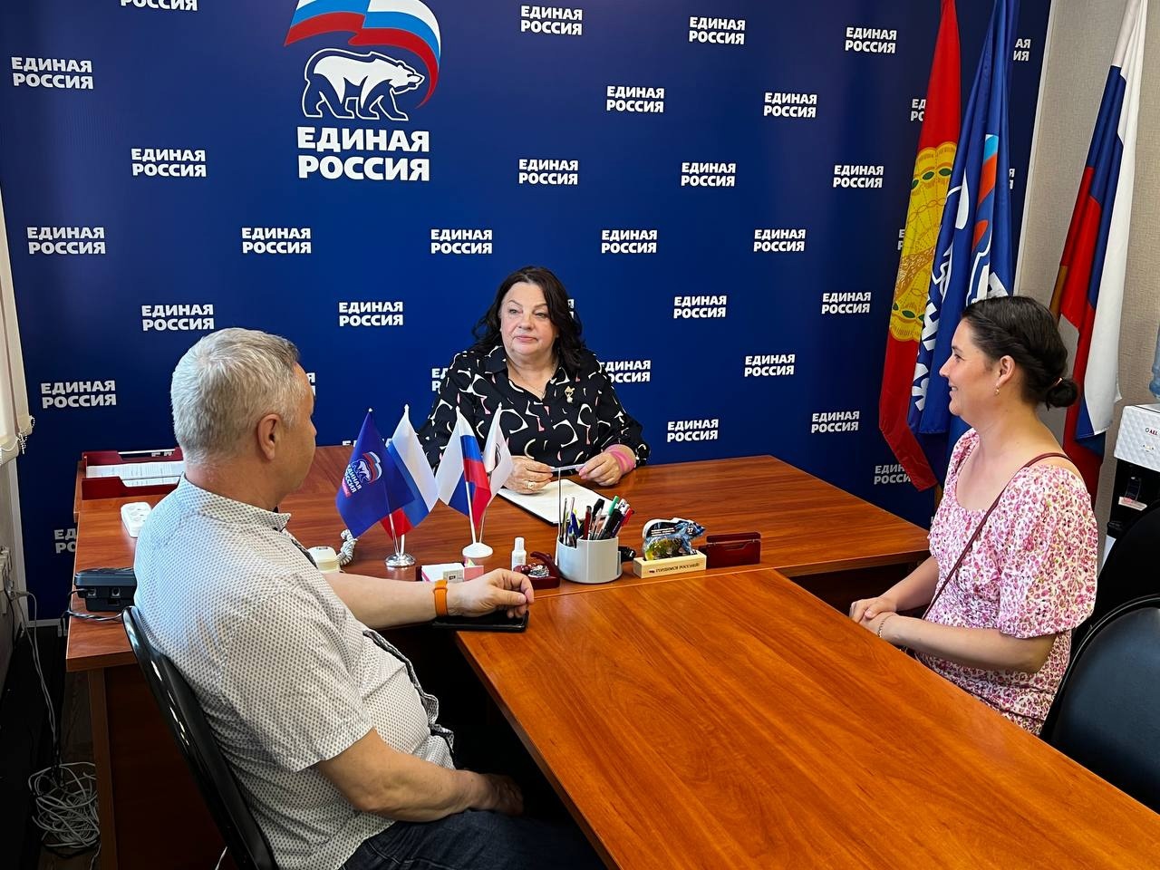 В Общественной приёмной Серпухова с жителями встретилась депутат Мособлдумы Татьяна Карзубова