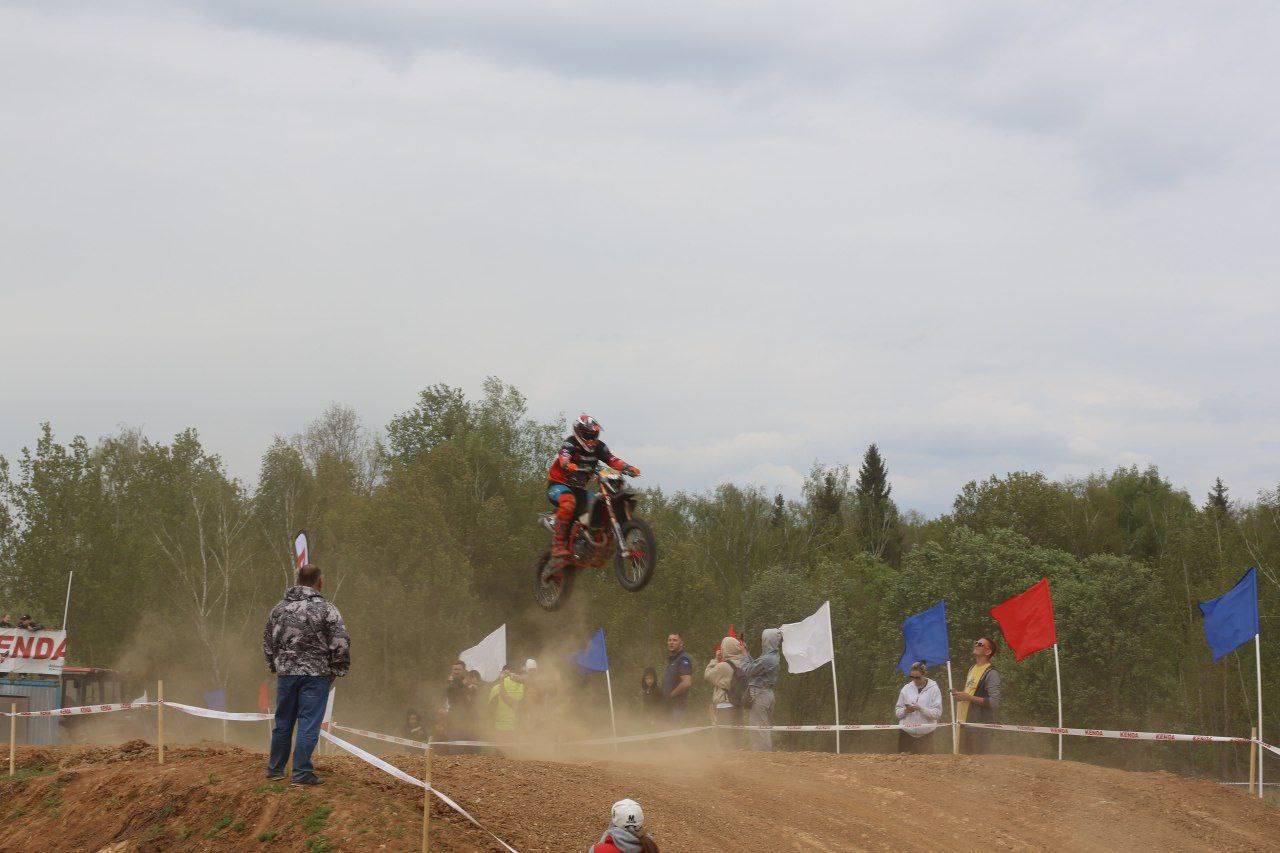 Соревнования по мотокроссу и кантри-кроссу прошли в Серпухове 