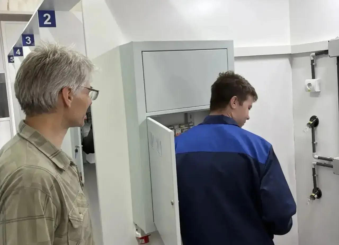 Студенты‑электромонтажники Губернского колледжа успешно сдали демонстрационный экзамен