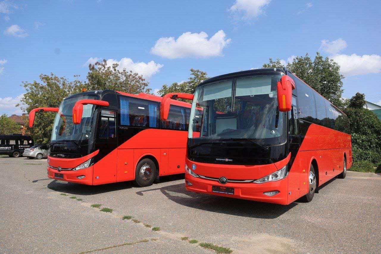 Новые автобусы для Дворца спорта "Надежда"