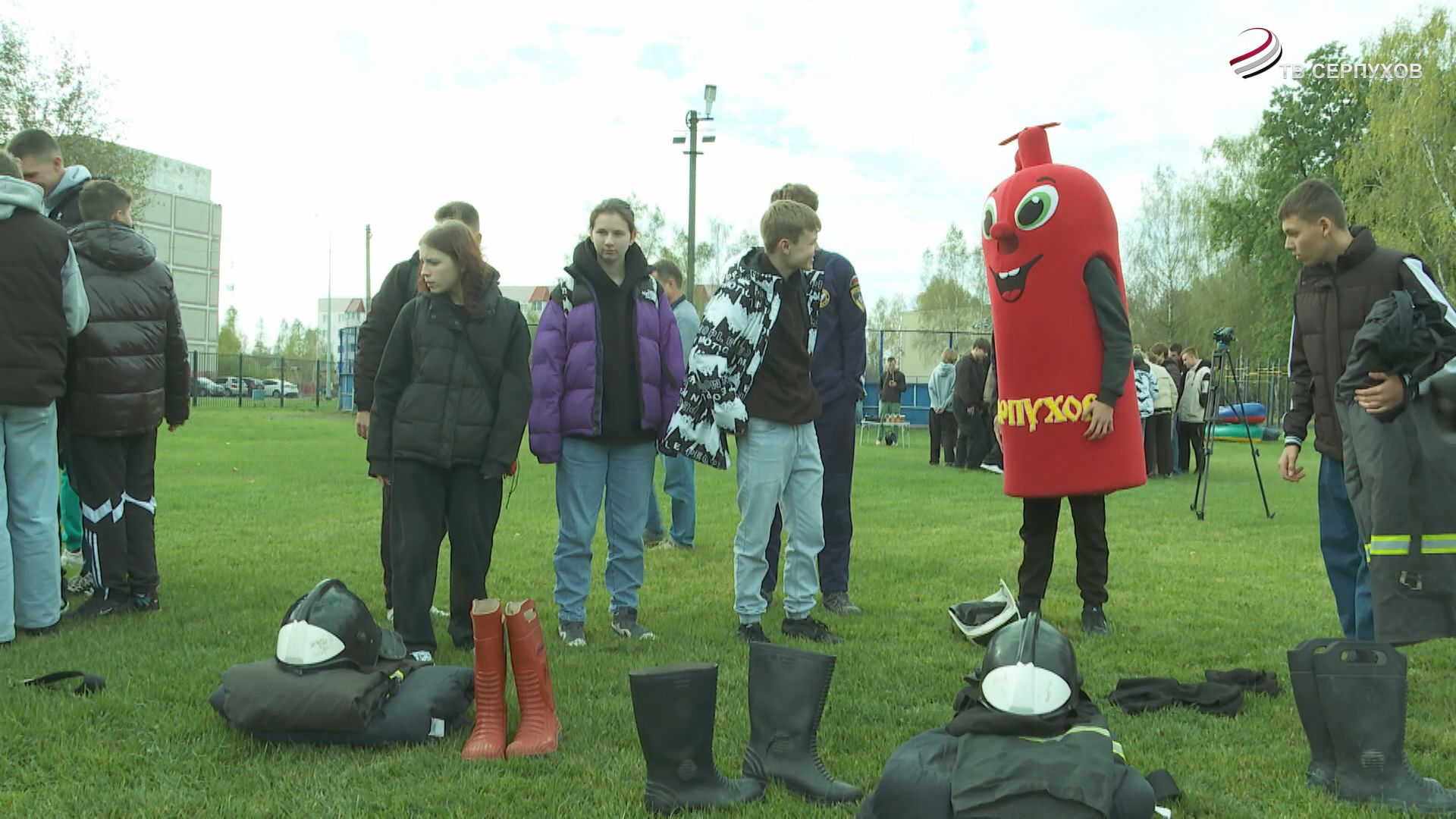 В округе отметили  35-летие МЧС