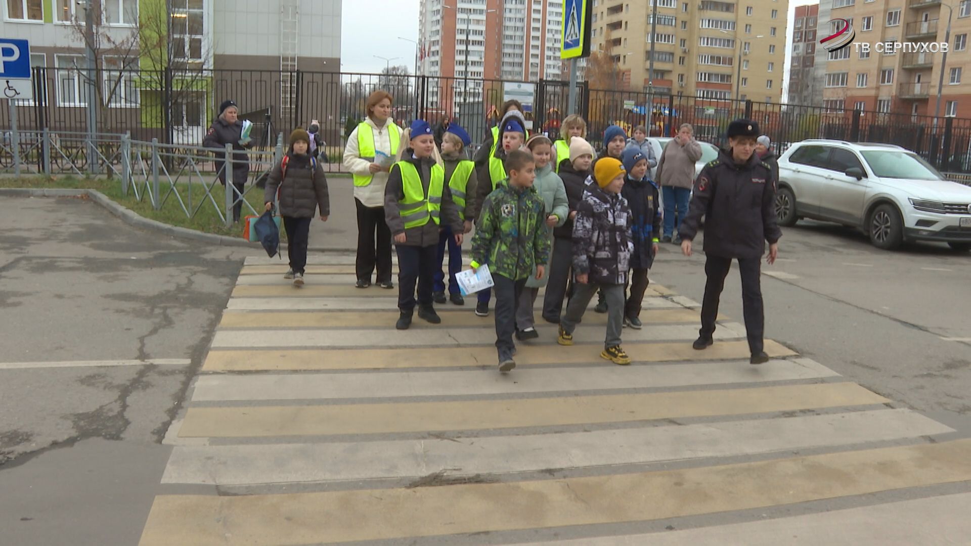 В Серпухове родительский патруль и отряд ЮИД провели рейд по безопасности на дороге